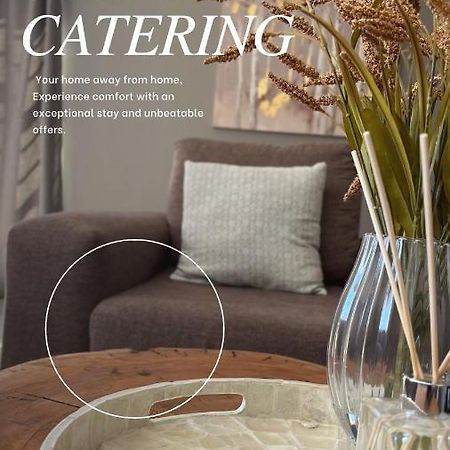 Апартаменты Otis Self Catering Уолфиш-Бей Экстерьер фото